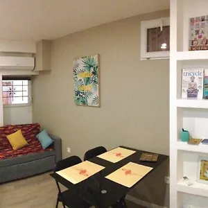 2 Pièces Au Coeur Du Quartier Branché Du Port Nizza